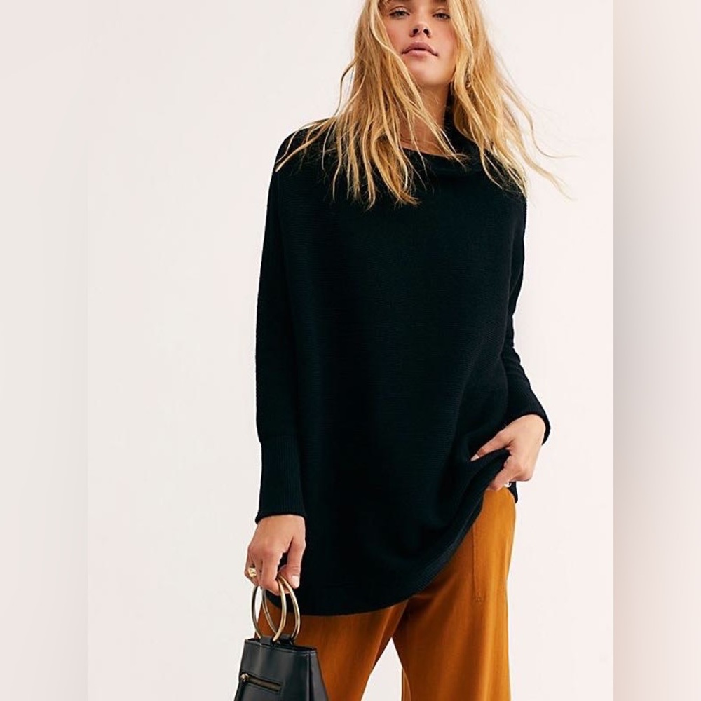 Free People “Ottoman Slouchy Tunic” (Black)